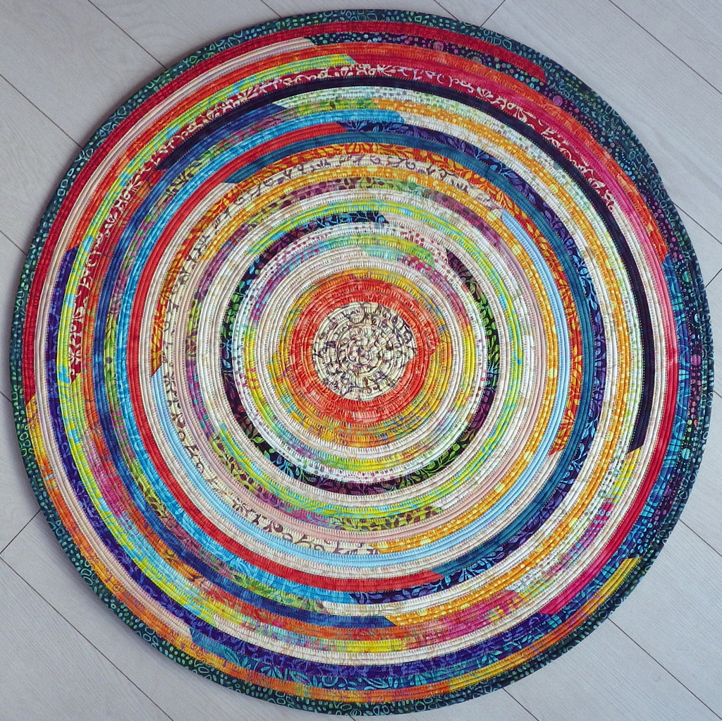 Paper Rug Patterns Colossal Round Rug (paper pattern) – RJ Designs / RomaQuilts